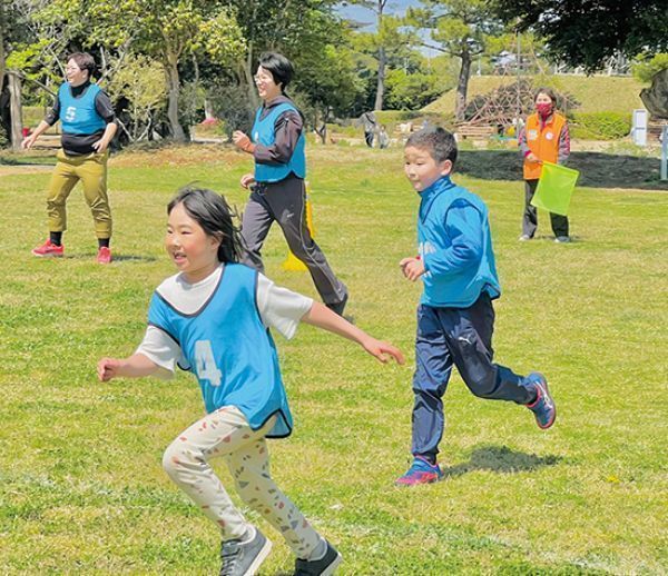 みんなで鬼ごっこしようよ♪<br />
スポーツ鬼ごっこ