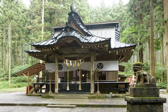 御岩神社
