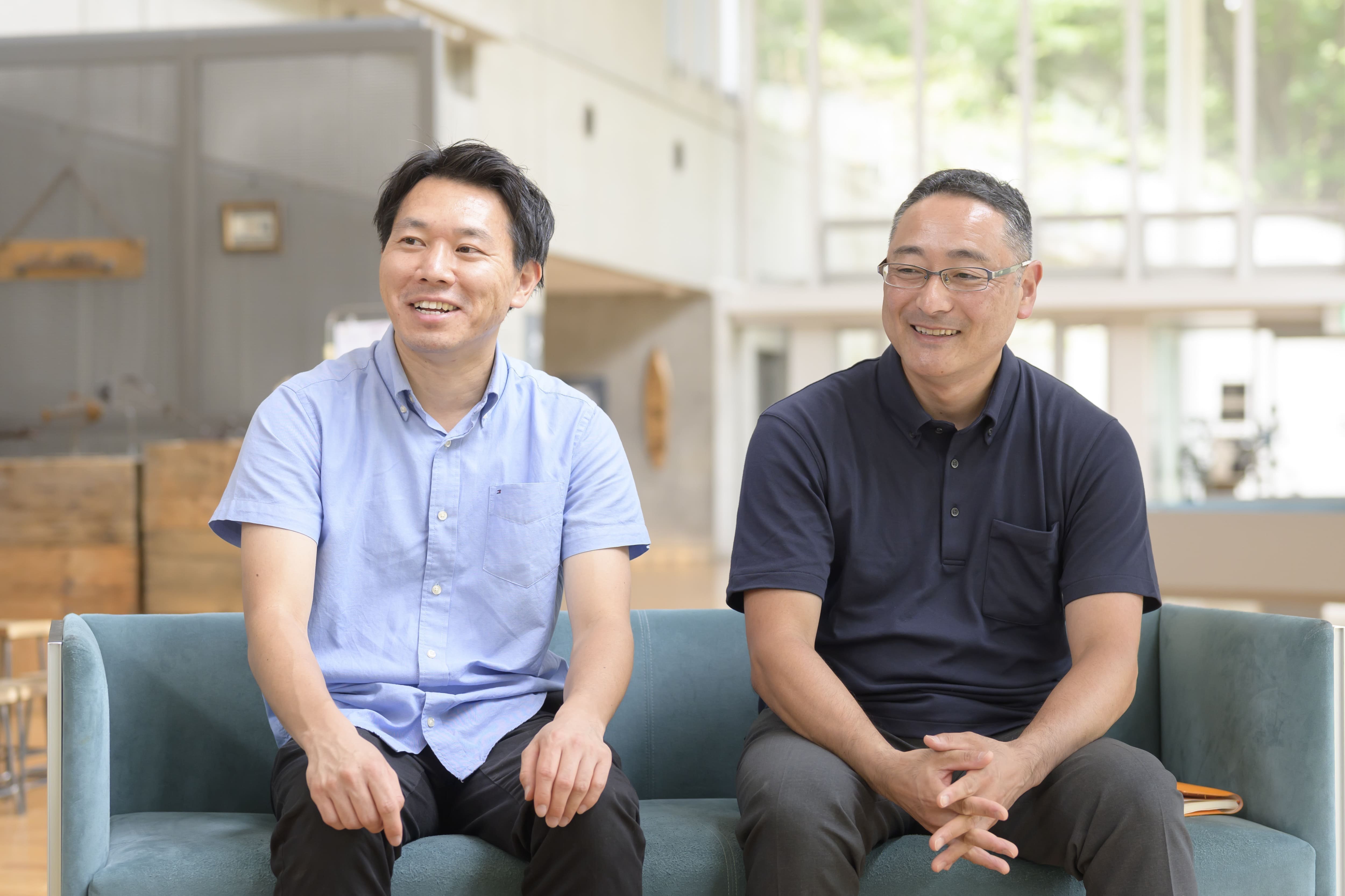 左:茨城県養鶏協会会長・豊村三弘さん(ホウトク農場|小美玉市)、右:副会長・石川弥来さん(石川養鶏|小美玉市)