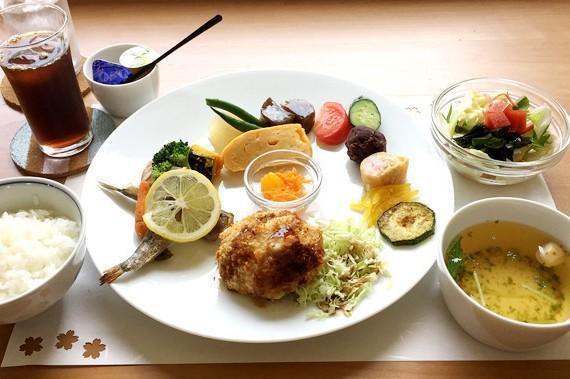 CAFE&レンタルスペース さくら茶房