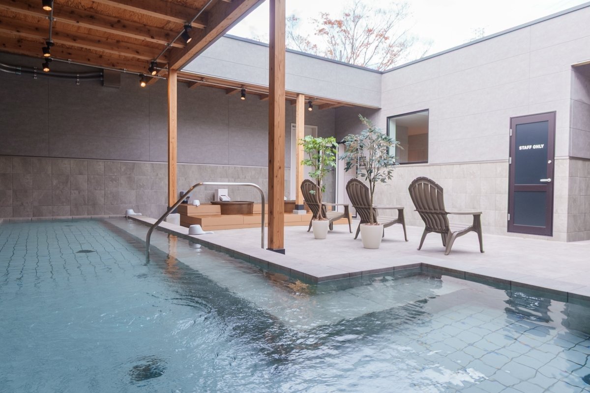 りんねの湯　露天風呂