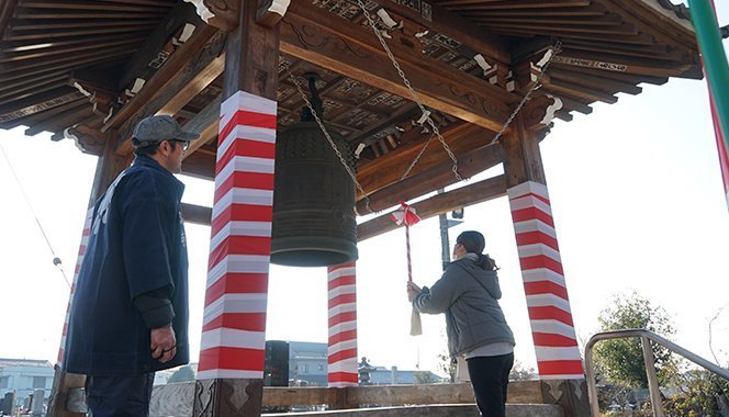 円満寺
昼につく除夜の鐘