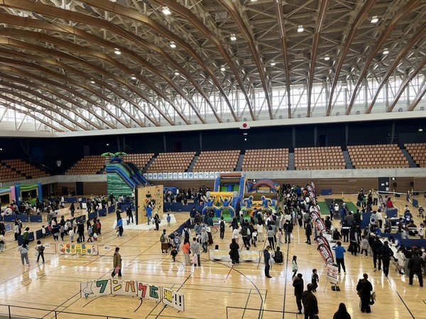 一日中親子で楽しもう！
かみす防災アリーナ祭り