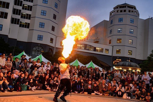 日立のまちに、最強パフォーマーたちが大集結！
ひたち国際大道芸2026