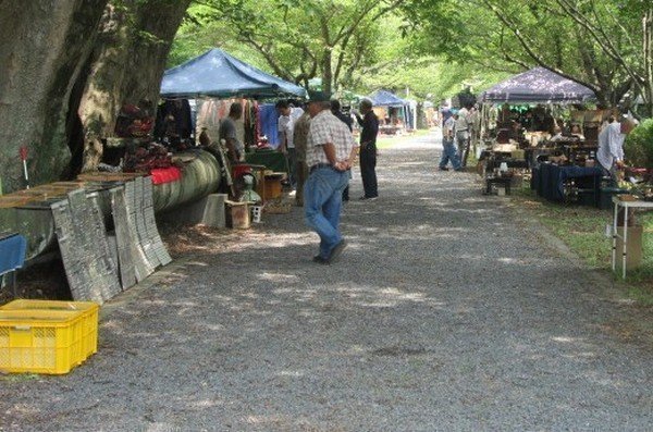 金村別雷神社
フリーマーケット＆骨董市