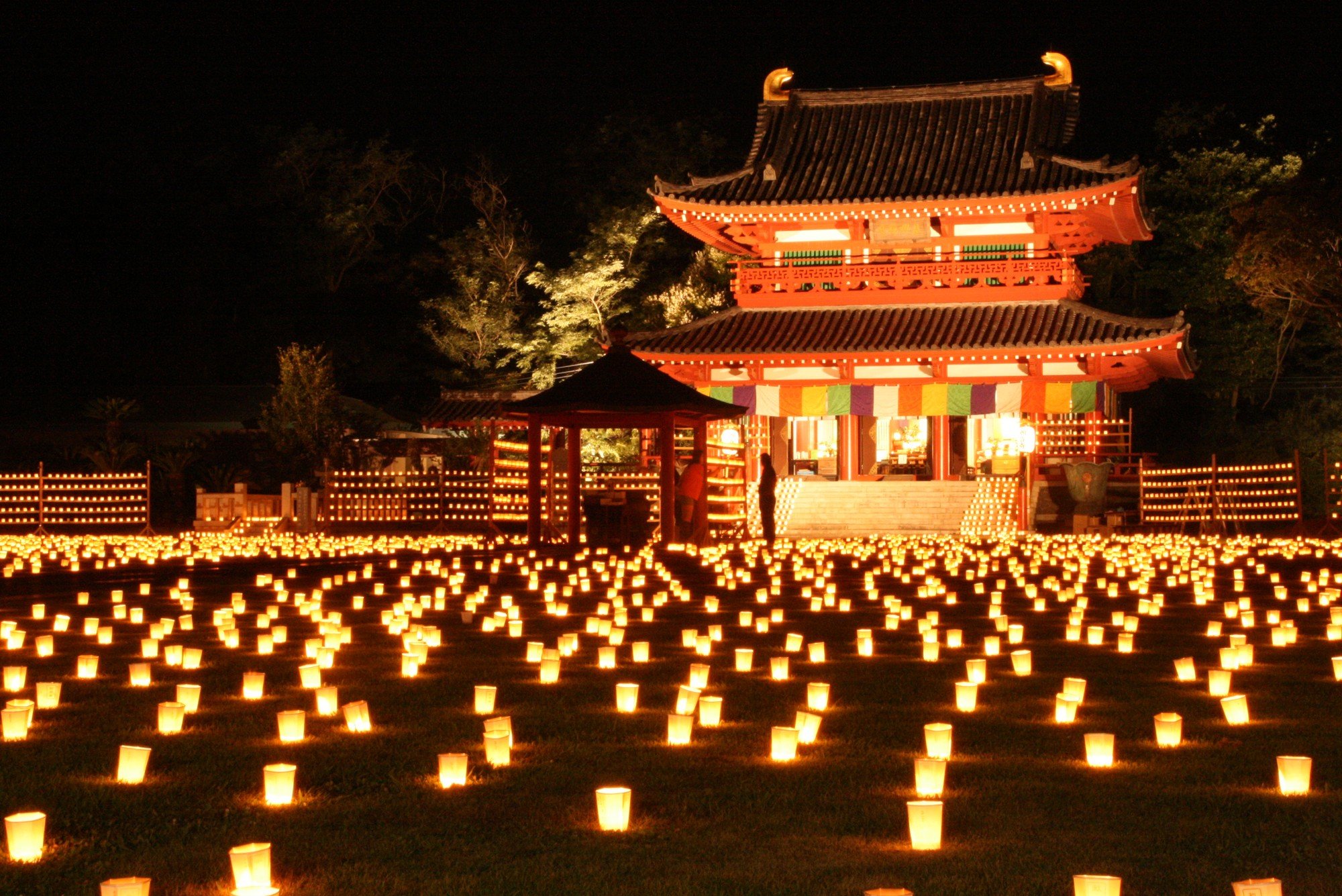 慈母観音 潮音寺
万燈会