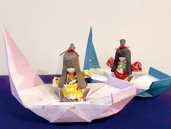 10月のワークショップ
思川の流しびな保存会 流しびな作り